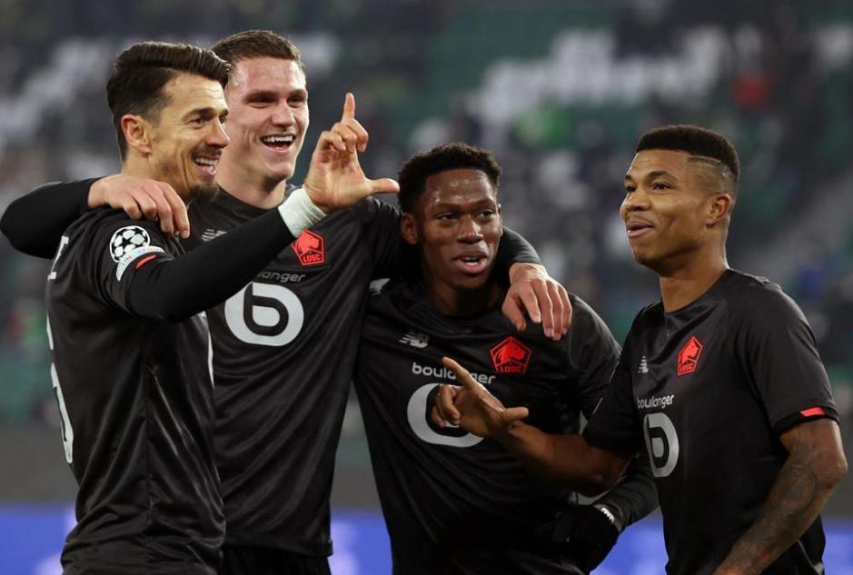 里尔豪取三分战胜亚眠，稳步前进的简单介绍