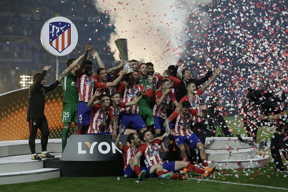 包含圣日耳曼队实现主场全胜，继续领跑法甲的词条