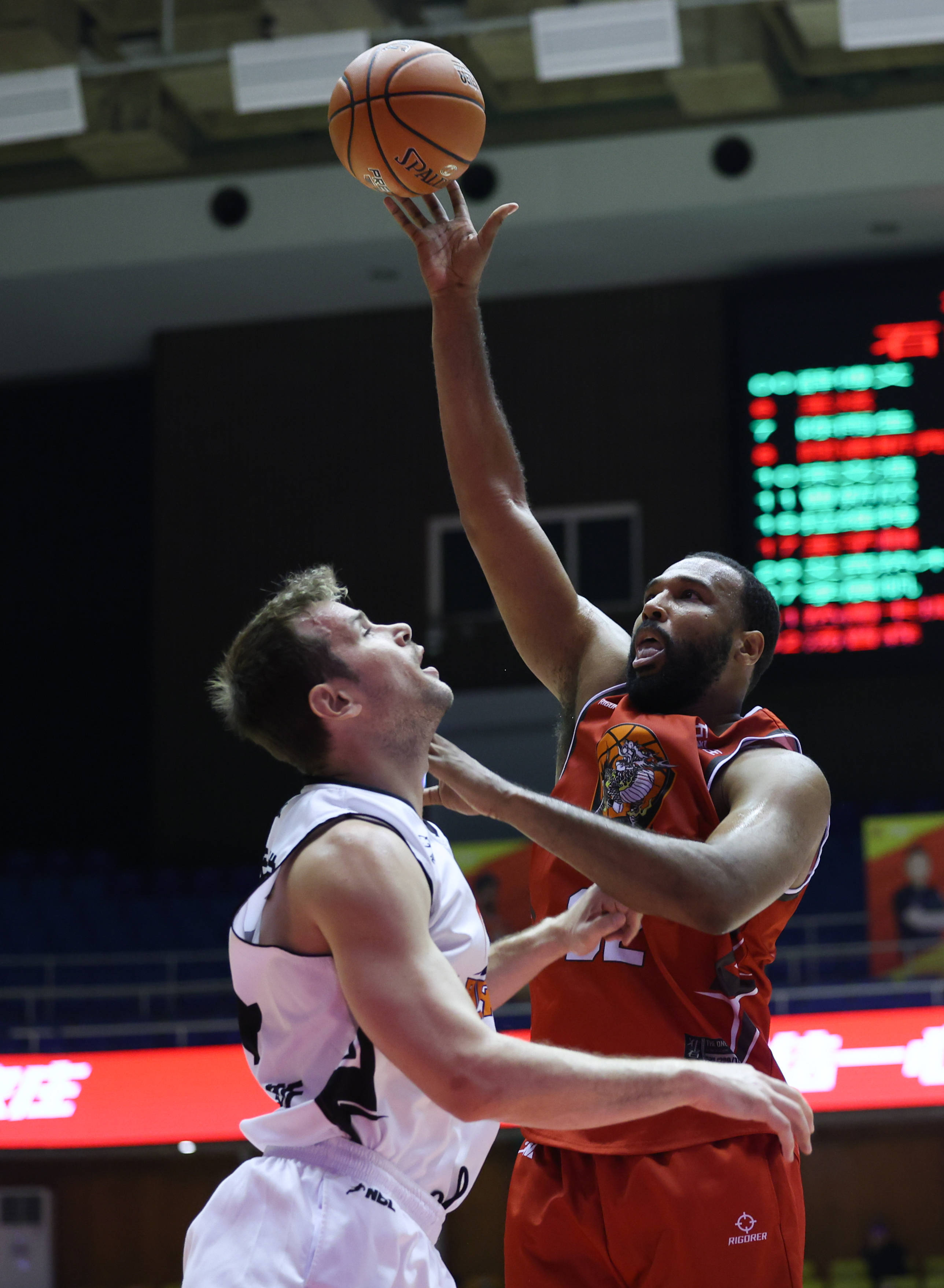 河北男篮再次逆袭,喜迎新一轮比赛视频